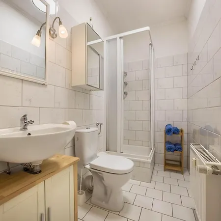 Apartman In Der Mecklenburger Seenplatte, Cleaning Included Buchholz